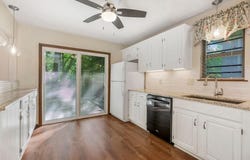 5004 S Kendall Drive, Independence, MO 64055