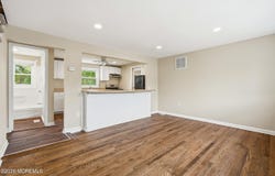 25 Collins Avenue, Port Monmouth, NJ 07758