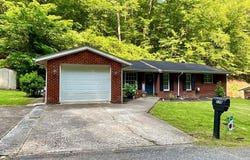 178 Sharon Heights, Forest Hills, KY 41527
