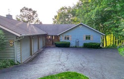 665 Highland Hills Drive, Howard, OH 43028
