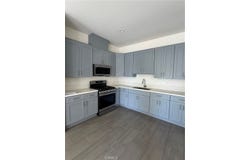 Northridge, CA 91325