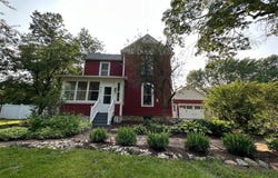 804 N 4th Avenue, Winterset, IA 50273