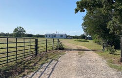 1066 Private Road 4401, Lincoln, TX 78948