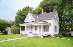 1004 E 2ND Street, Maryville, MO 64468