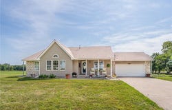 4363 Vermont Terrace, Wellsville, KS 66092