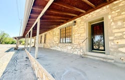 32 Baylor, Brackettville, TX 78832