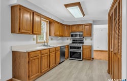 26 Pent Road, Branford, CT 06405