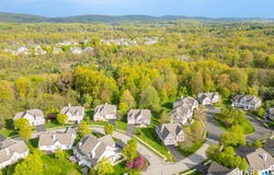 19 Cherry Hills Circle, Bloomfield, CT 06002