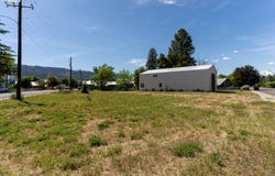 305 N MAIN ST, Halfway, OR 97834