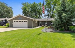 11859 89th Street NW, Annandale, MN 55302