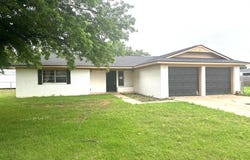 854 County Road 1315 Road, Chickasha, OK 73018