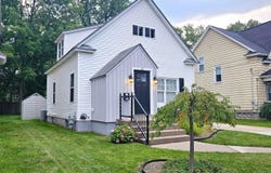 46 Lowell Avenue NE, Grand Rapids, MI 49503