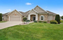 1898 Waterfall Drive, Nappanee, IN 46550