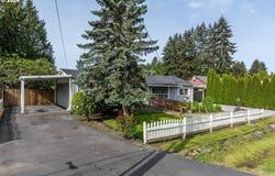 3425 PENNSYLVANIA St, Longview, WA 98632