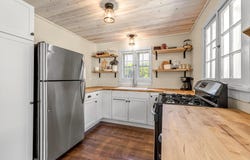 1017 Westowne Ave, Waukesha, WI 53188