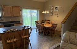 1102 E Perry Ln, Harrisburg, SD 57032