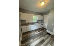68 N Balch Street, Akron, OH 44303