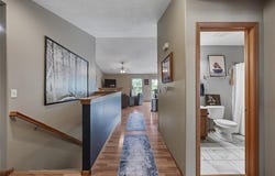 1600 Hunters Creek Way, Marion, IA 52302