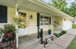 2223 Duluth Street, Maplewood, MN 55109