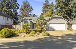 1685 SW GOUCHER St, McMinnville, OR 97128