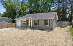 212 Doe Run Blvd, Clinton, TN 37716