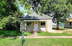 306 Maple St, Lebanon, KS 66952