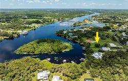 16520 Oakview Circle, Alva, FL 33920