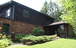 11 Lynn Marr Dr, Huntington, WV 25705