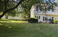 28 Crestview Dr, Westborough, MA 01581