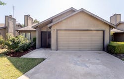 2544 E Tulare Avenue, Visalia, CA 93292