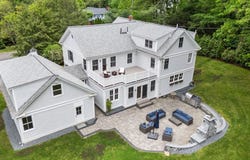 51 Summer St, Weston, MA 02493