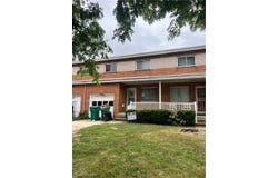 16350 Rockside Road, Maple Heights, OH 44137