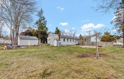 14 Denmore Lane, Old Saybrook, CT 06475