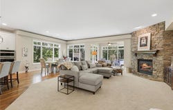 671 Willoughby Way E, Minnetonka, MN 55305