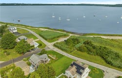 0 Common Fence Boulevard, Portsmouth, RI 02871