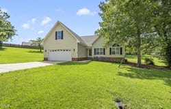 59 E Marlin Lane, Coats, NC 27521