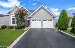 19 Goddard Drive, East Windsor, NJ 08512