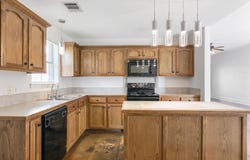 32431 Lake Pointe Blvd, Denham Springs, LA 70726