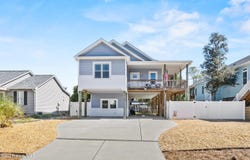 128 NE 8th Street, Oak Island, NC 28465