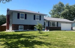 1424 S Olive Street, Ottawa, KS 66067
