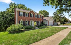 465 Redwood Forest Drive, Ballwin, MO 63021