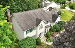 2064 Forest Edge Drive, Cuyahoga Falls, OH 44223