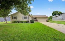 3813 SE 26th Street, Des Moines, IA 50320