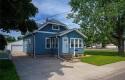4600 39 1/2 Avenue N, Robbinsdale, MN 55422