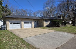 1547 Pontiac Road, Benton Harbor, MI 49022