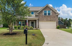 314 Red Oak Place, Smiths Station, AL 36877