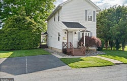 34 HALF STREET, HERSHEY, PA 17033