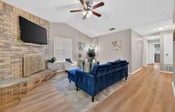16402 Parkway Dr, Pflugerville, TX 78660