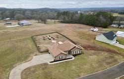 130 Hunters Way, Benton, TN 37307