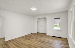 2015 S Hackley Street, Muncie, IN 47302